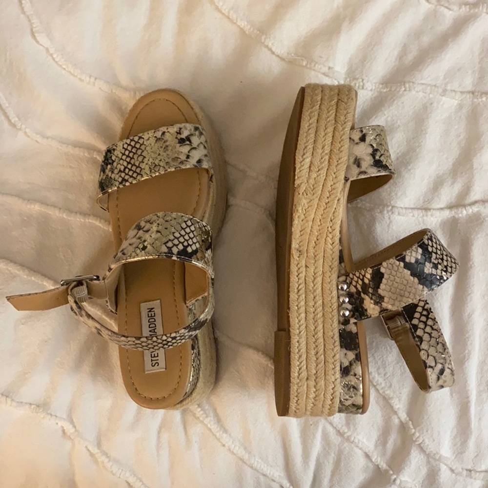 Steve Madden platform sandals